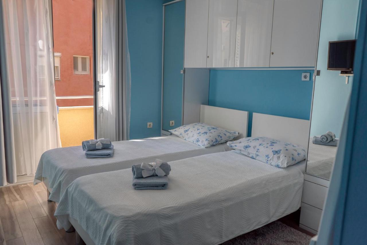 Apartments & Rooms Andrea 2 Zara Esterno foto